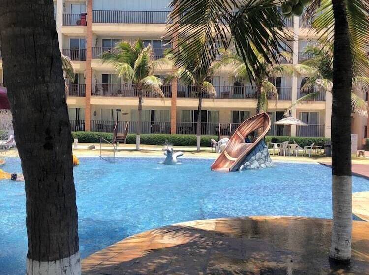 Отель Beach Living Sunset