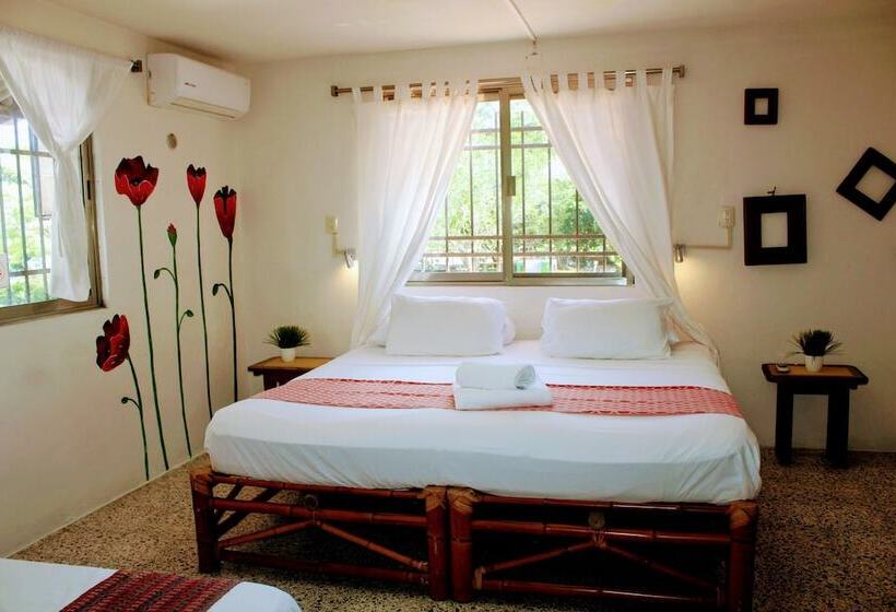 Szálló Hostal & Suites Pata De Perro