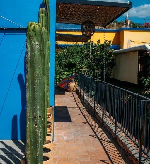Bed and Breakfast Azul Cielo Hostel