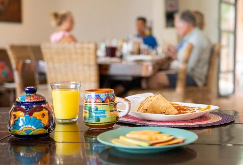 مبيت وإفطار Casa Kootenay Waterfront Bnb