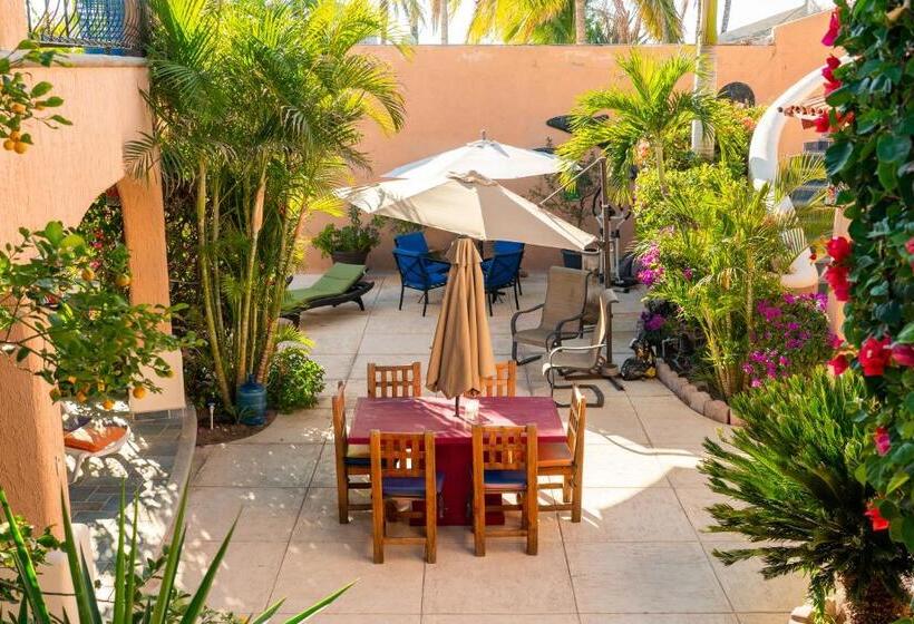 مبيت وإفطار Casa Kootenay Waterfront Bnb