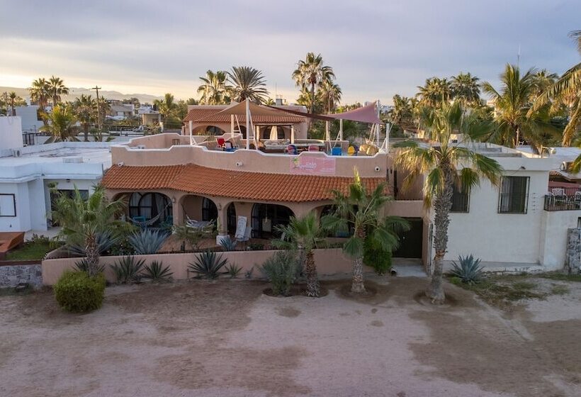 مبيت وإفطار Casa Kootenay Waterfront Bnb