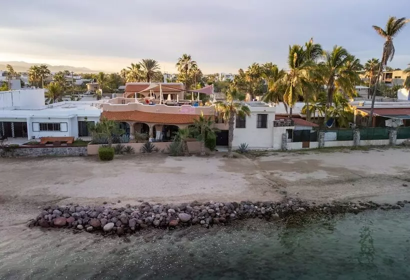 ベッドアンドブレックファースト Casa Kootenay Waterfront Bnb