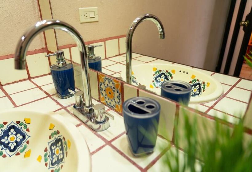 مبيت وإفطار Casa Kootenay Waterfront Bnb