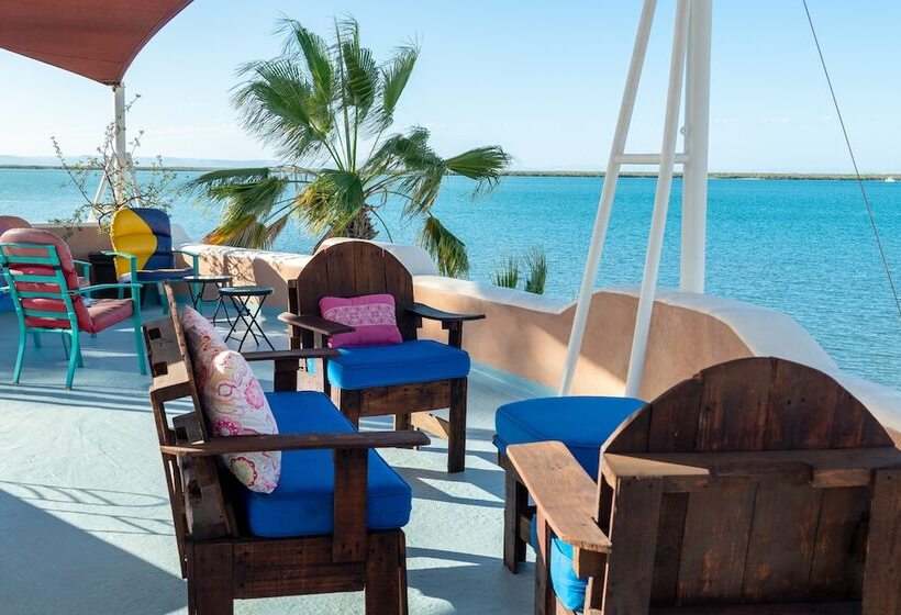 مبيت وإفطار Casa Kootenay Waterfront Bnb