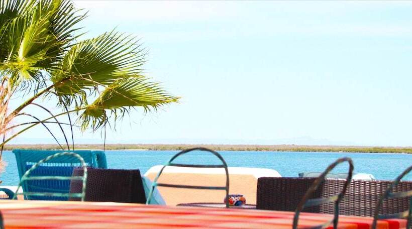 مبيت وإفطار Casa Kootenay Waterfront Bnb