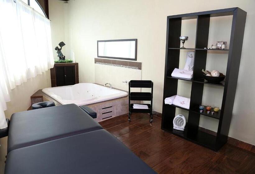 Casa Celia Hotel Restaurante