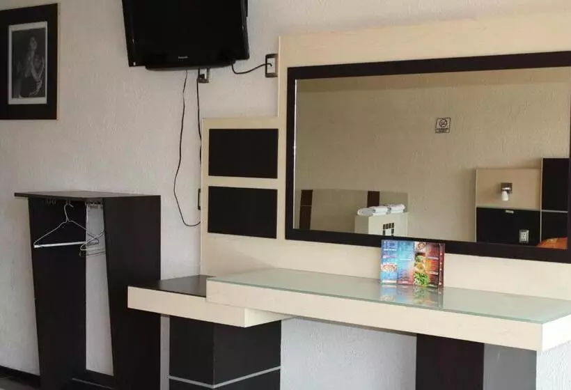 Hotel Aqueronte
