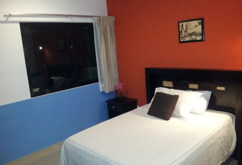 Hotel Catedral Campeche