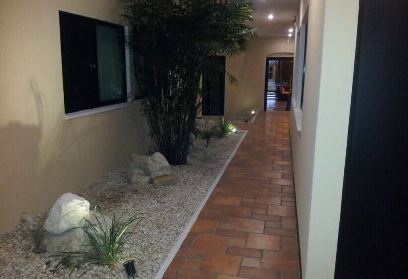 Hotel Catedral Campeche