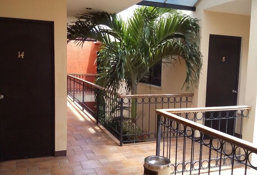 Hotel Catedral Campeche