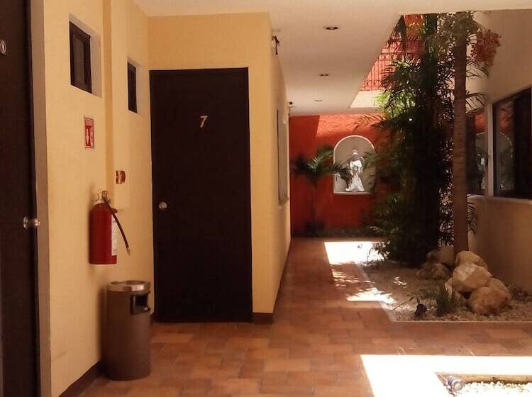 Hotel Catedral Campeche