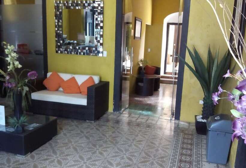 Hotel Catedral Campeche