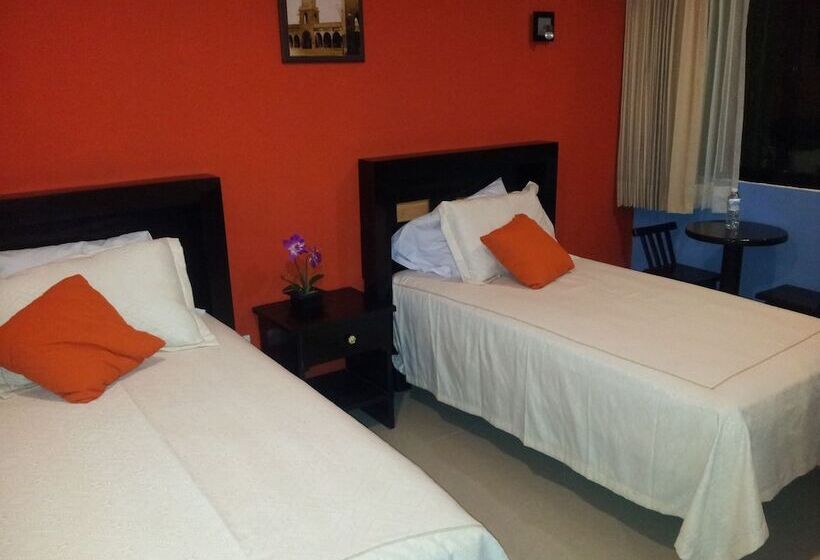 Hotel Catedral Campeche