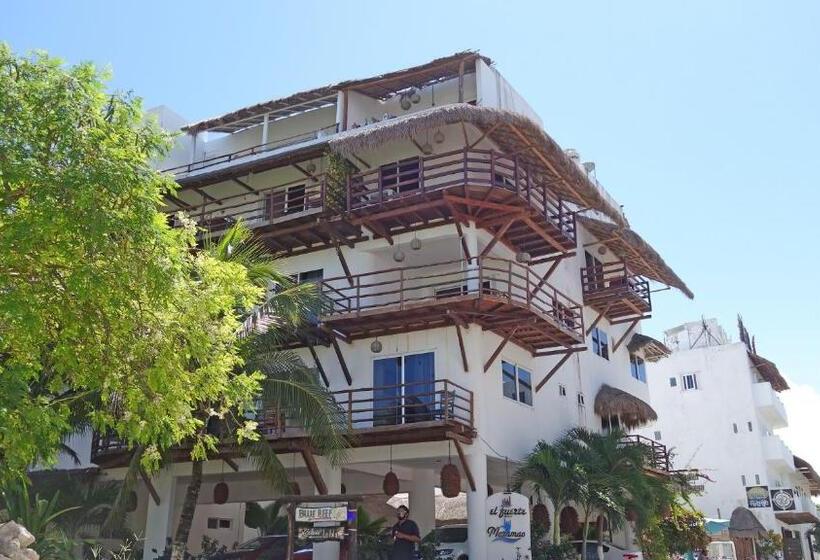 בית מלון כפרי El Fuerte Beach Apartments