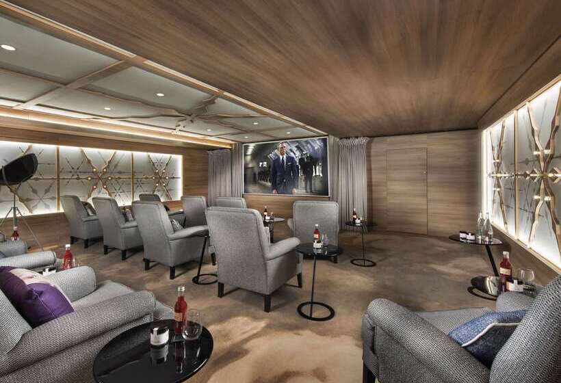 호텔 Hôtel Barrière Les Neiges Courchevel