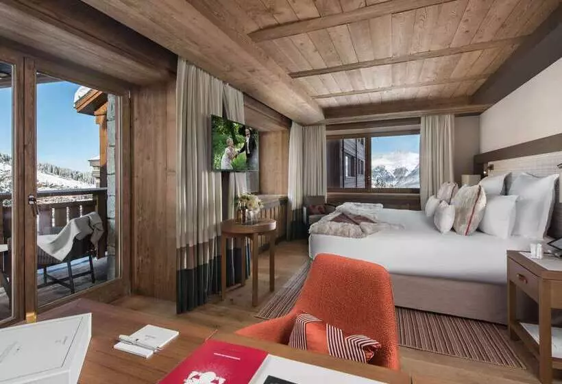 Hotelli Hôtel Barrière Les Neiges Courchevel