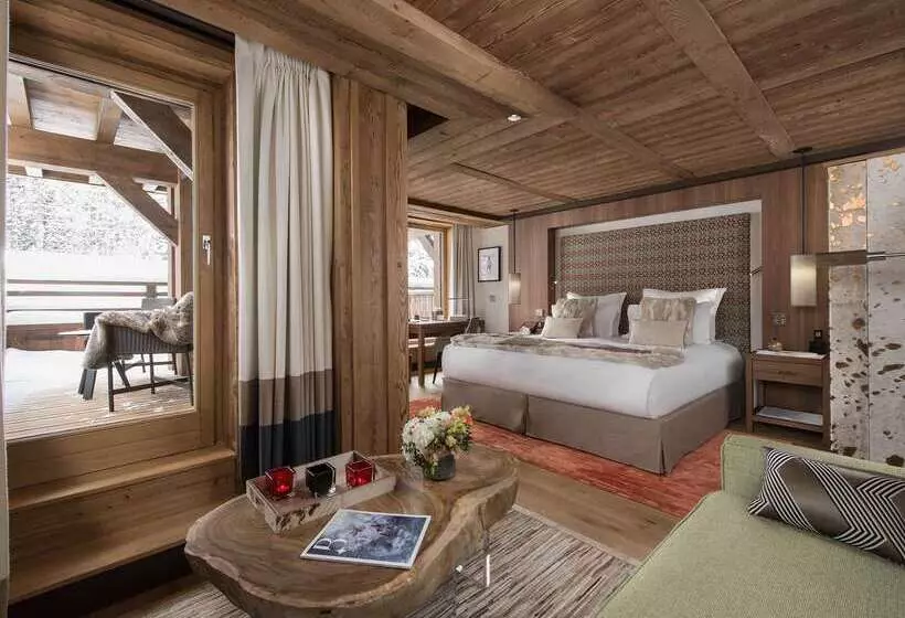 Hotelli Hôtel Barrière Les Neiges Courchevel