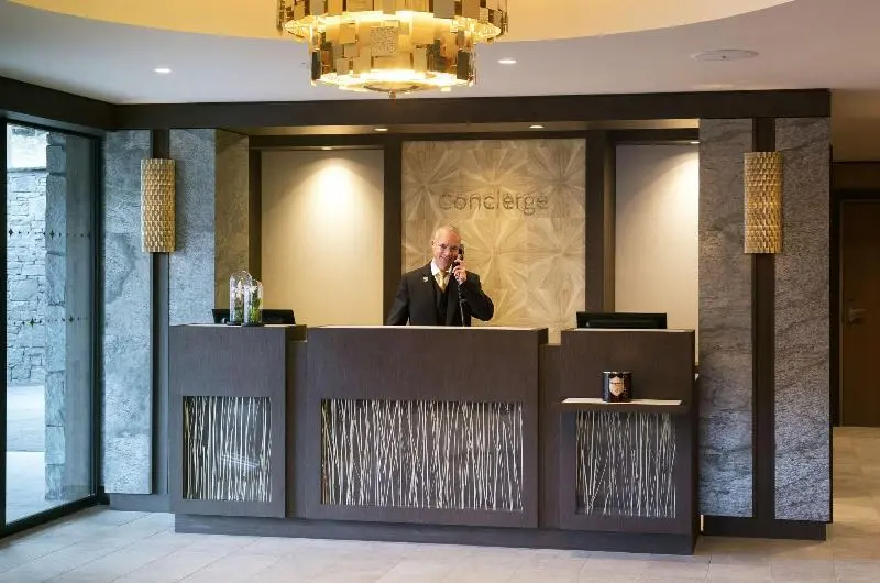 ホテル Hôtel Barrière Les Neiges Courchevel