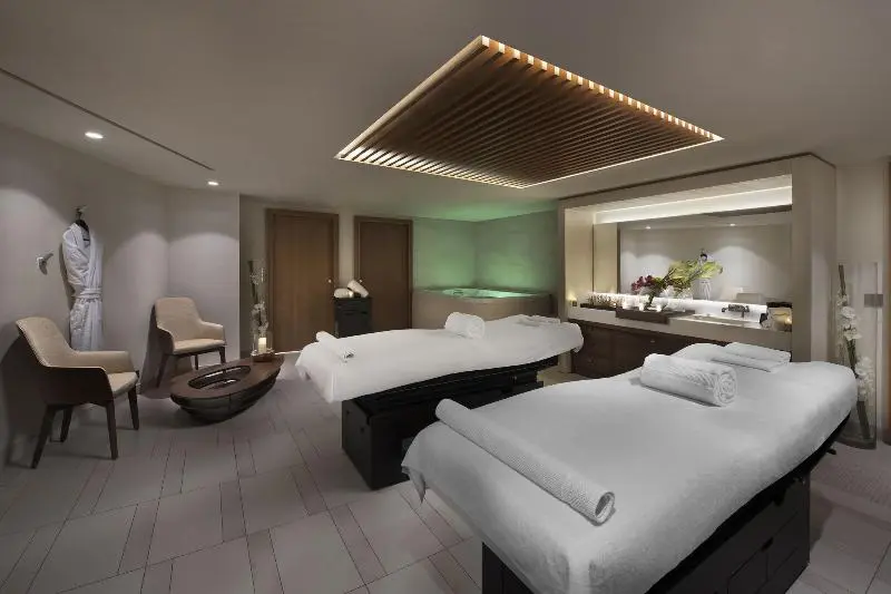 ホテル Hôtel Barrière Les Neiges Courchevel