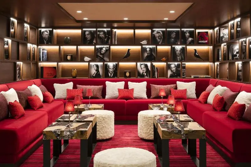 ホテル Hôtel Barrière Les Neiges Courchevel