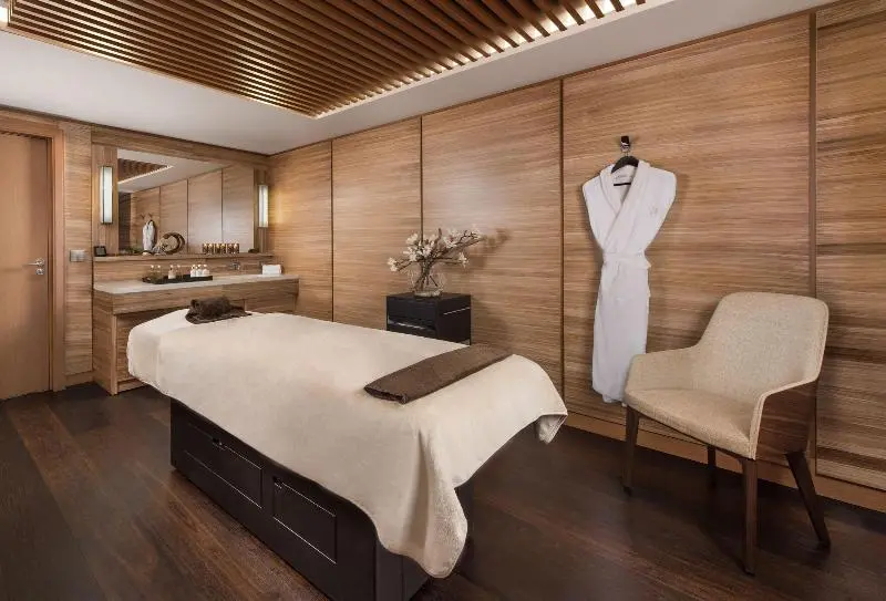 ホテル Hôtel Barrière Les Neiges Courchevel