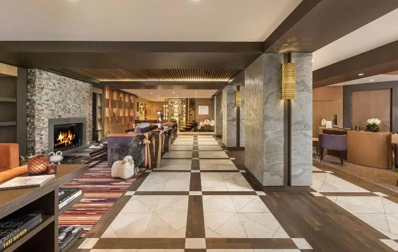 ホテル Hôtel Barrière Les Neiges Courchevel