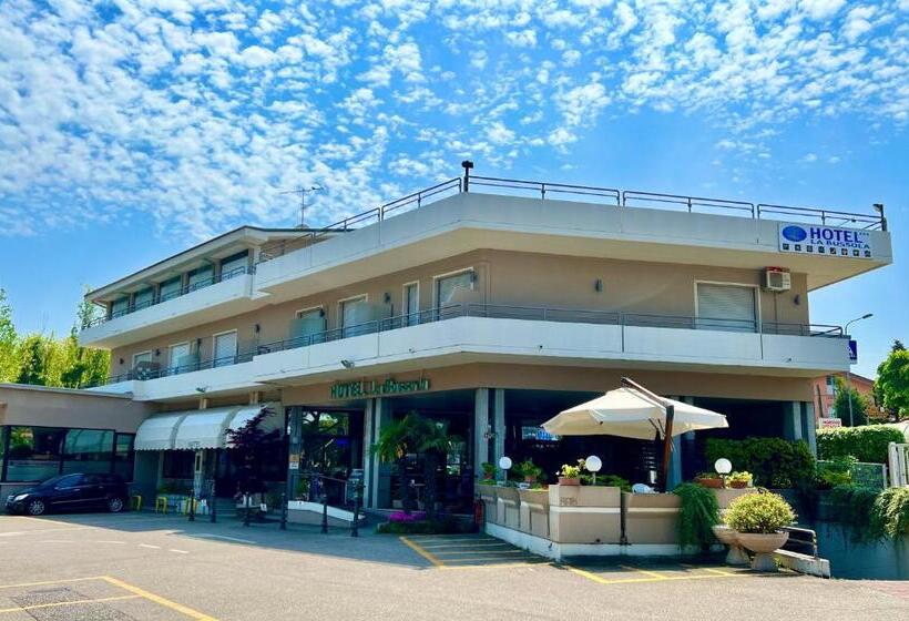 Отель La Bussola