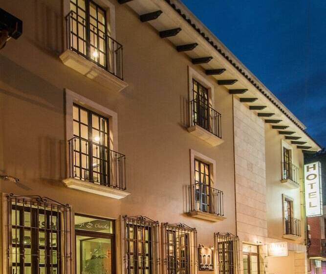 فندق Majova Inn Xalapa