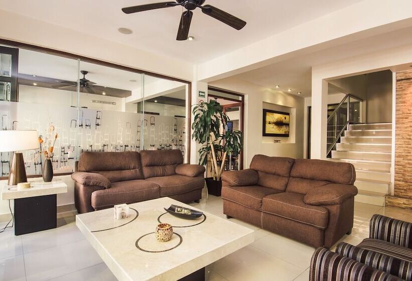 فندق Majova Inn Xalapa