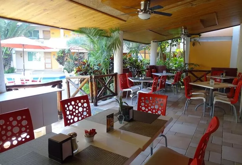 ホテル Palapa Palace