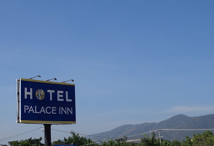 فندق Palapa Palace