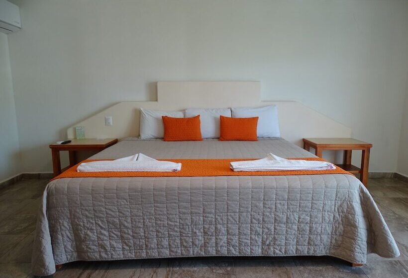 فندق Palapa Palace