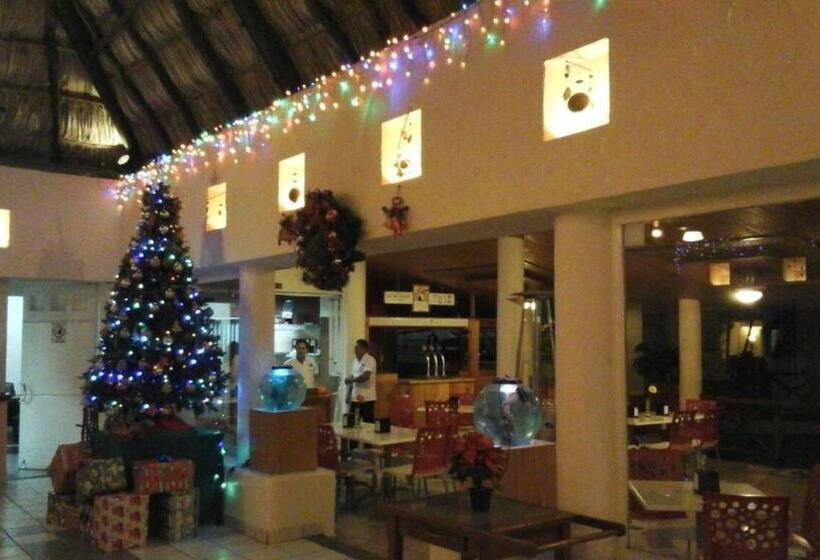 فندق Palapa Palace