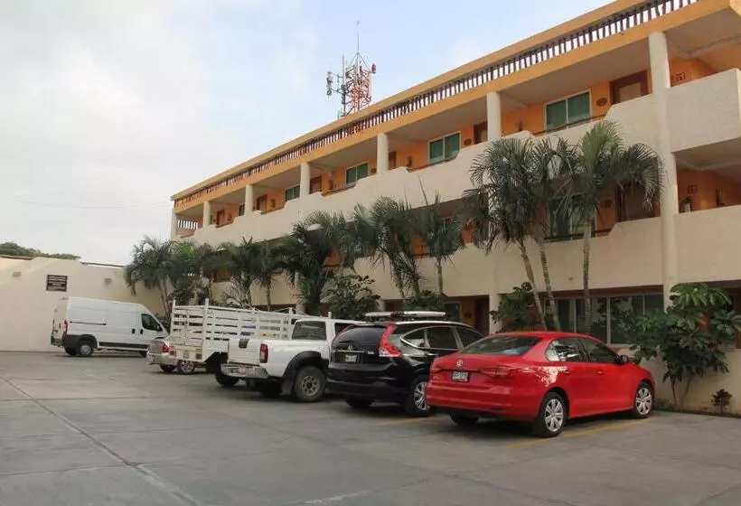 ホテル Palapa Palace