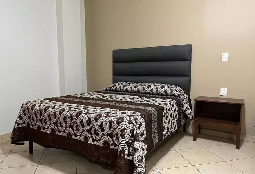 ホテル Posada Ruiseñor