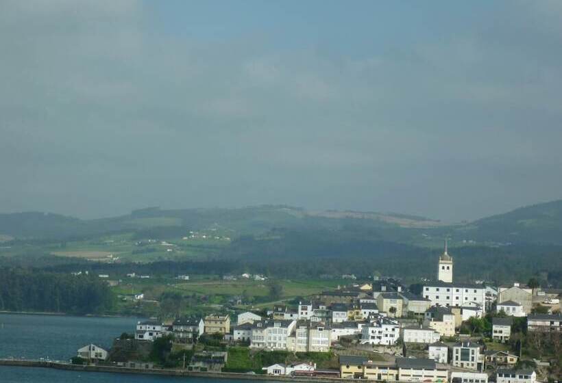 هتل Villa De Ribadeo