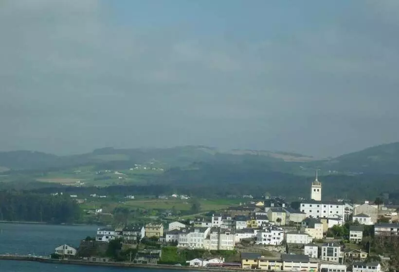 هتل Villa De Ribadeo