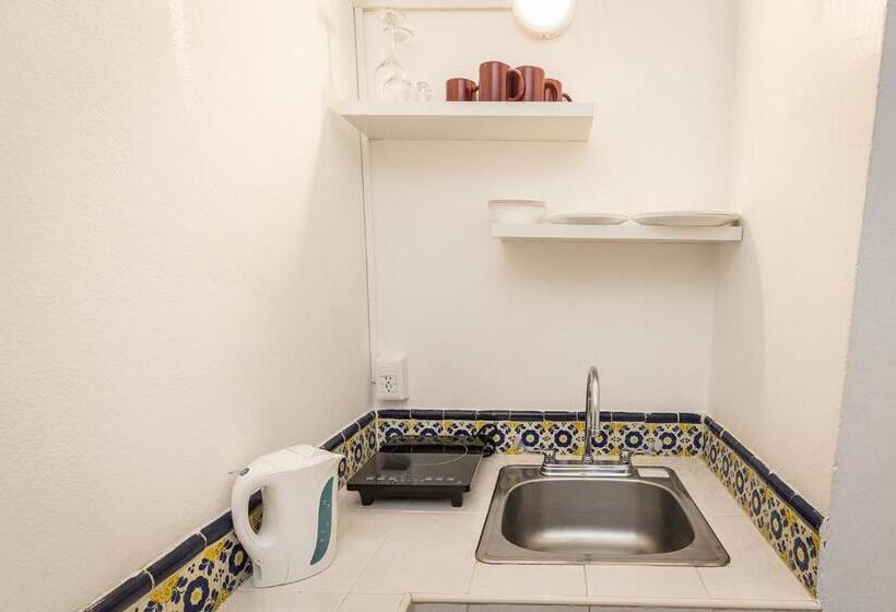 Las Mariposas Hotel & Studios