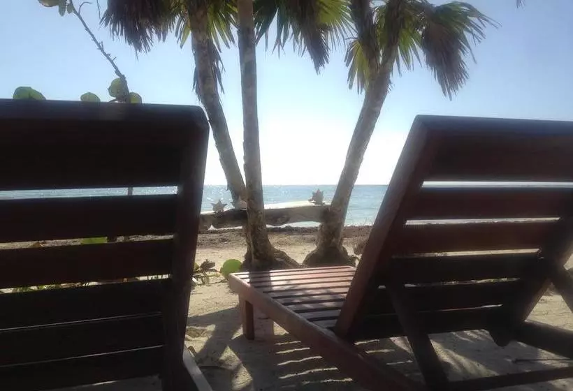 リゾートホテル Balamku Inn On The Beach