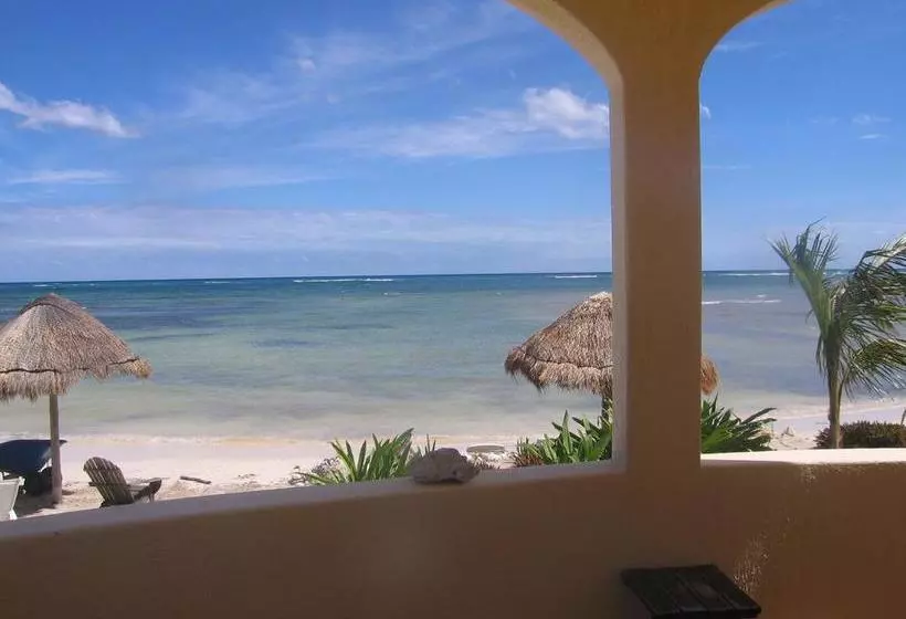 リゾートホテル Balamku Inn On The Beach
