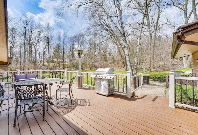 Bloomfield Retreat W/ Pool: 6 Mi To Riverside Park