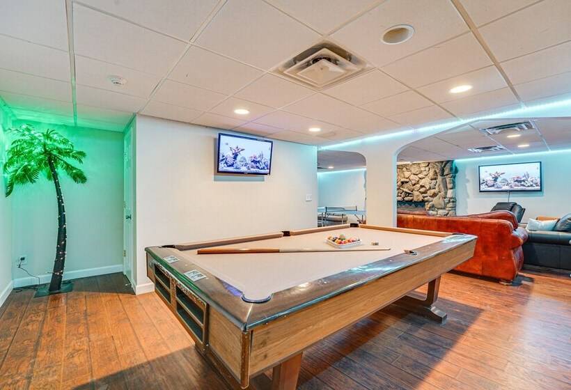 Bloomfield Retreat W/ Pool: 6 Mi To Riverside Park