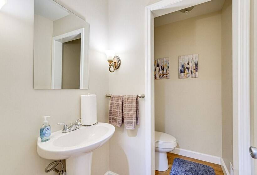 Bloomfield Retreat W/ Pool: 6 Mi To Riverside Park