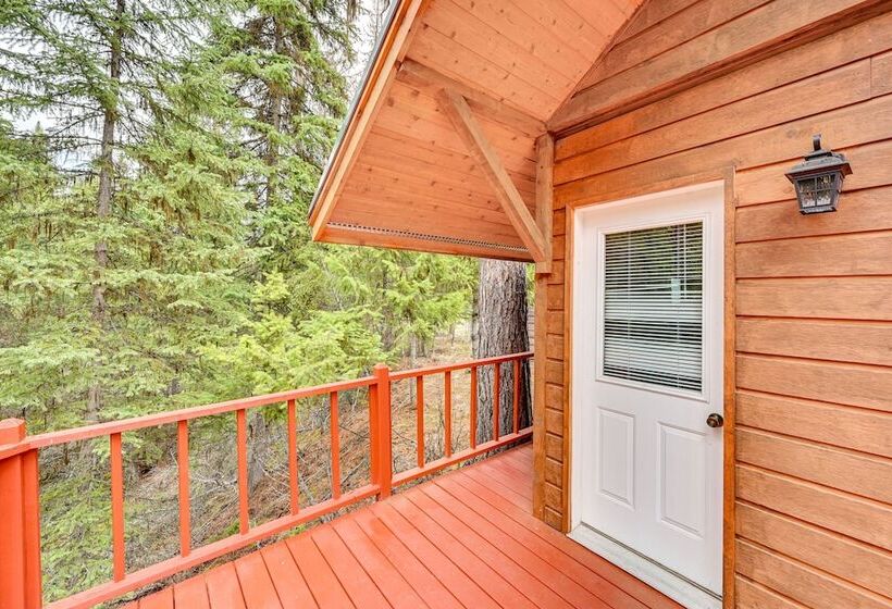 Cozy Bigfork Cabin W/ Canoes: Walk To Swan River!