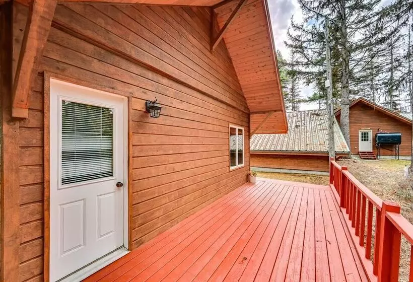 Cozy Bigfork Cabin W/ Canoes: Walk To Swan River!