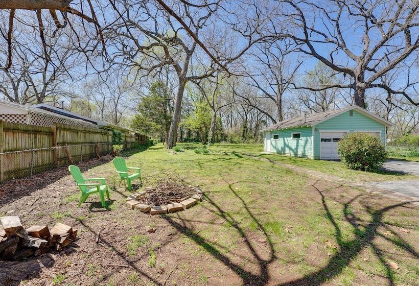 Dog Friendly Springfield Home < 1 Mi To Msu!