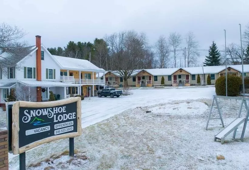 Motelli The Snowshoe Lodge