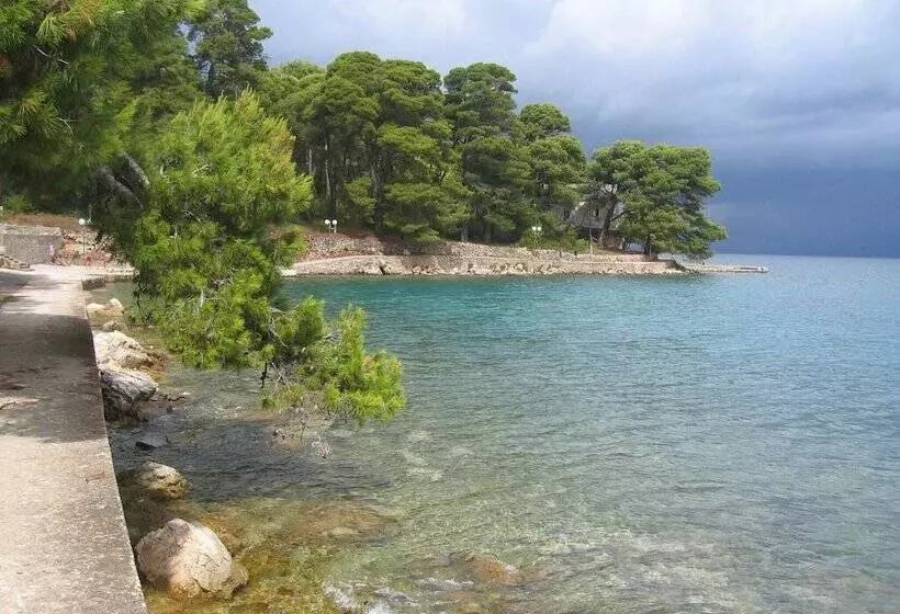 ペンション Room In Apartment   Charming Apartment Venilia Blue, Sleeps 4