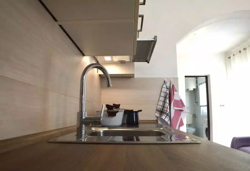 ペンション Room In Apartment   Charming Apartment Venilia Blue, Sleeps 4